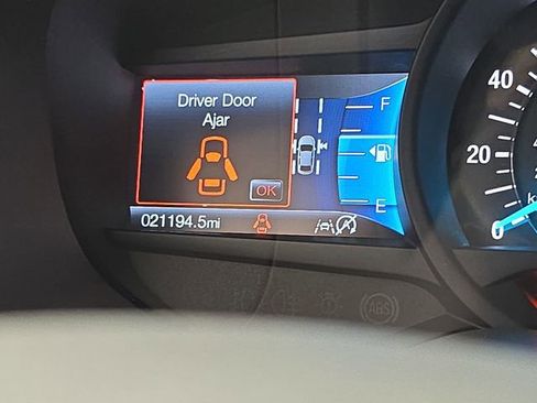 Used 2024 Ford Edge SEL image 25