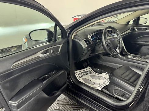 Used 2020 Ford Fusion SEL FWD image 10