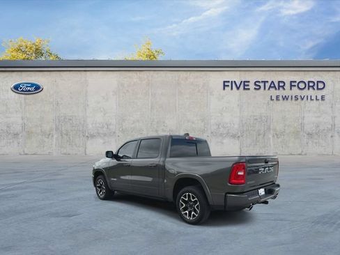Used 2025 RAM 1500 Laramie AWD/4WD image 6