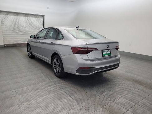 Used 2022 Volkswagen Jetta SE FWD image 5