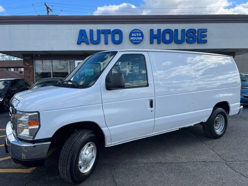 Used 2013 Ford E-250 and Econoline 250 w/ Commercial Cargo Van Pkg RWD image 7