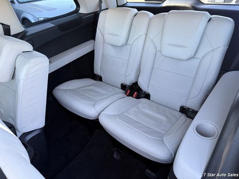 Used 2018 Mercedes-Benz GLS 550 4MATIC image 25
