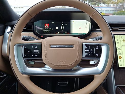 New 2026 Land Rover Range Rover Long Wheelbase SE AWD/4WD image 6