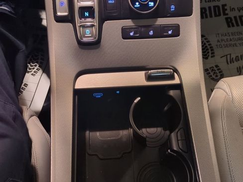 Used 2020 Hyundai Palisade SEL w/ Premium Package image 18