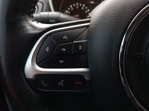 Used 2021 Jeep Compass Latitude image 21