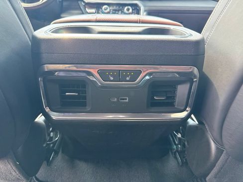 Used 2024 GMC Sierra 2500 Denali Ultimate w/ Max Trailering Package AWD/4WD image 14