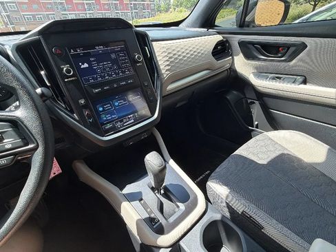 Used 2025 Subaru Forester AWD/4WD image 25