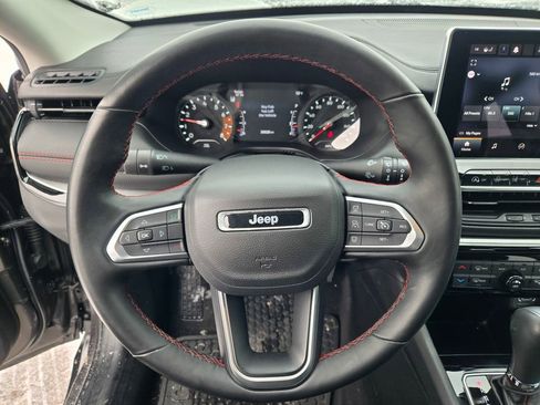 Used 2022 Jeep Compass Trailhawk w/ Trailhawk Convenience Group image 40