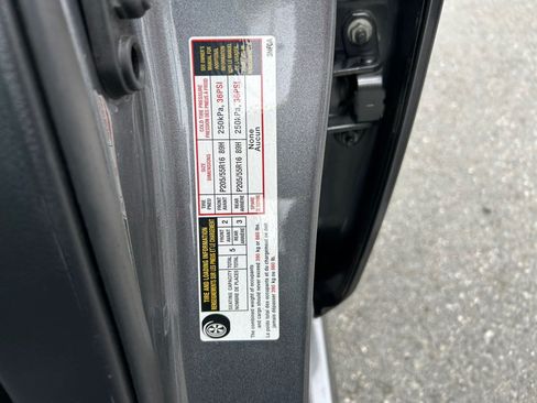 Used 2025 Nissan Leaf S FWD image 57