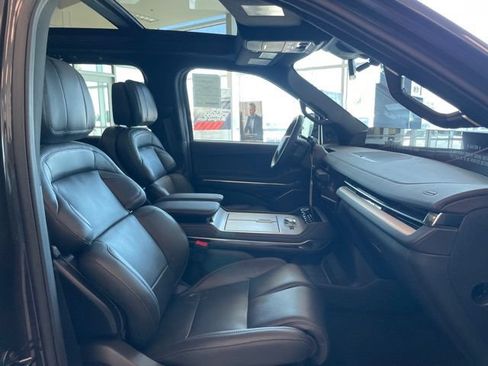 New 2026 Lincoln Navigator Reserve w/ Jet Appearance Package AWD/4WD image 24