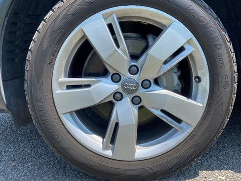 Used 2019 Audi Q5 Prestige w/ Prestige Package AWD/4WD image 9