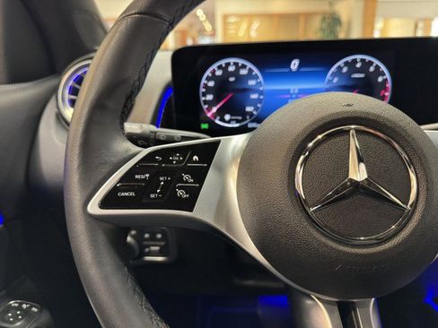 Certified 2025 Mercedes-Benz GLB 250 image 19