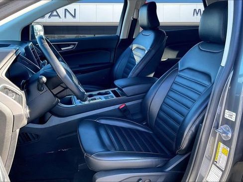 Used 2024 Ford Edge SEL image 18