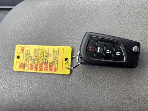 Certified 2024 Toyota Camry LE FWD image 28