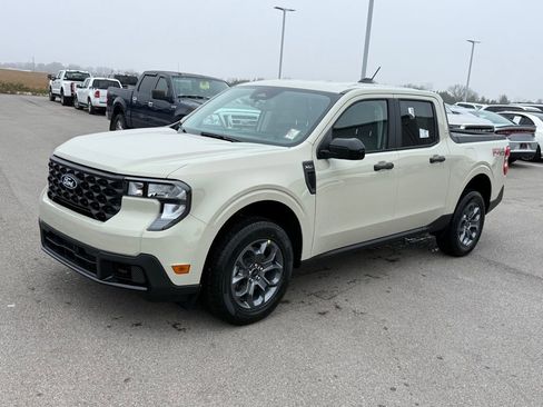 New 2025 Ford Maverick XLT w/ XLT Luxury Package image 35