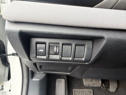 Used 2025 Subaru Legacy Premium AWD/4WD image 21