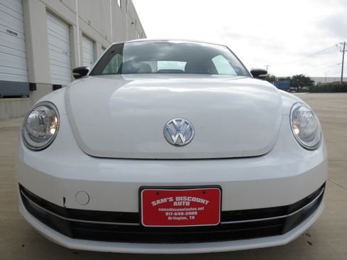 Used 2012 Volkswagen Beetle Turbo FWD image 7
