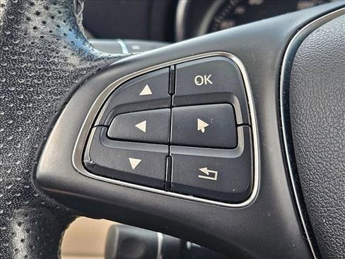 Certified 2020 Mercedes-Benz GLA 250 image 13