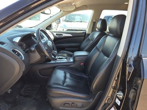 Used 2019 Nissan Pathfinder SL image 9