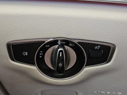 Used 2019 Mercedes-Benz E 300 4MATIC image 21