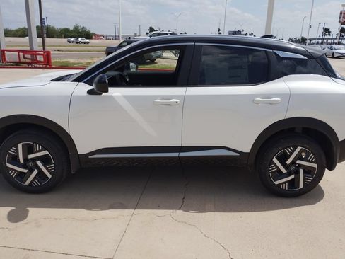 New 2026 Nissan Kicks SV FWD image 15