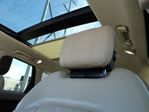 Used 2018 Land Rover Range Rover Sport Supercharged image 19