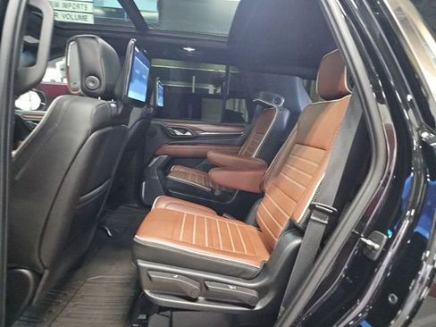 Used 2023 GMC Yukon Denali Ultimate image 14