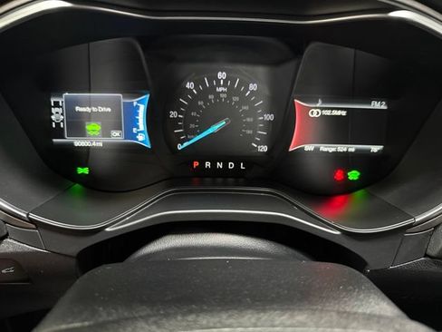 Used 2020 Ford Fusion SE FWD image 16