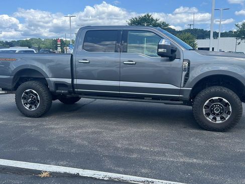 Used 2024 Ford F250 Lariat w/ Tremor Off-Road Package AWD/4WD image 4