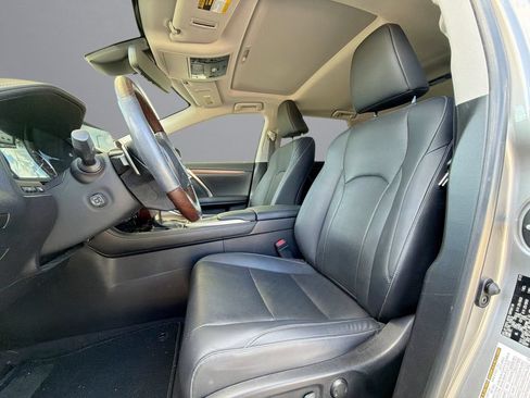 Used 2020 Lexus RX 350L FWD w/ Premium Package image 30