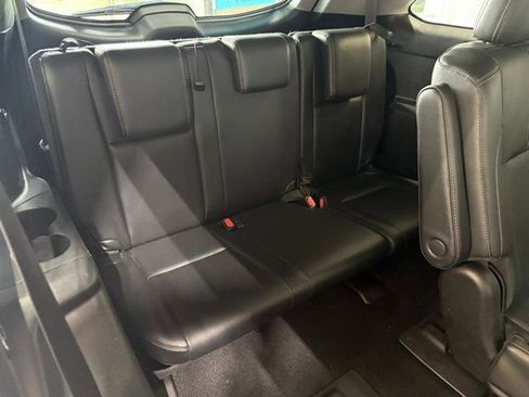 Used 2018 Toyota Highlander SE image 28