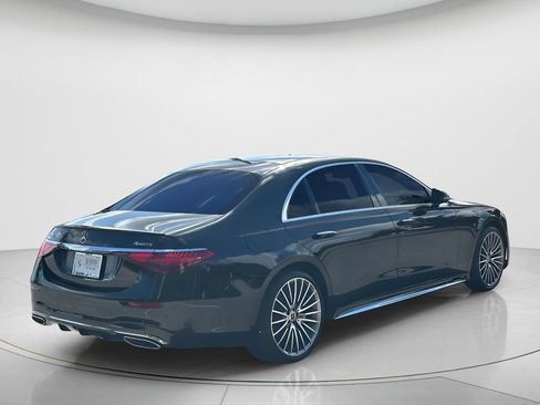 Used 2024 Mercedes-Benz S 580 4MATIC Sedan image 5