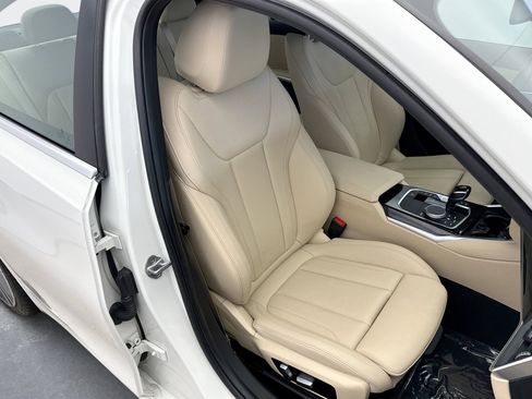 Used 2021 BMW 330i xDrive Sedan w/ Convenience Package image 16