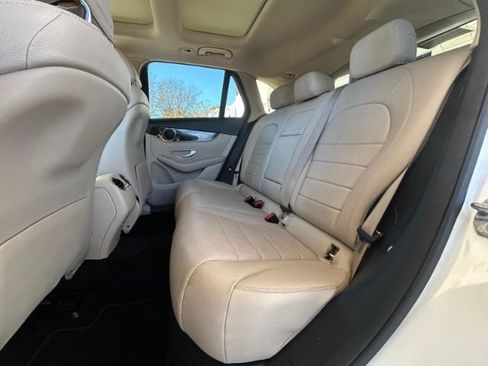 Used 2016 Mercedes-Benz GLC 300 image 7