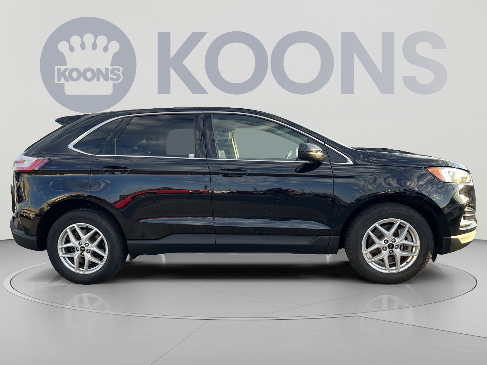 Used 2024 Ford Edge SEL AWD/4WD image 8