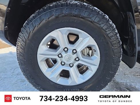 Used 2014 Toyota 4Runner SR5 Premium image 12