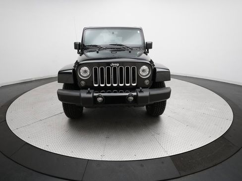 Used 2017 Jeep Wrangler Sahara w/ Connectivity Group image 11