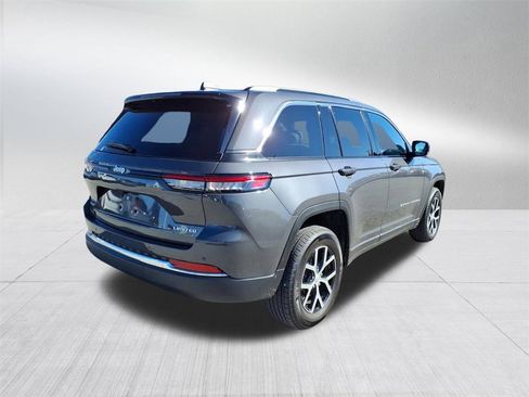 Used 2025 Jeep Grand Cherokee Limited w/ Trailer Tow Package image 4