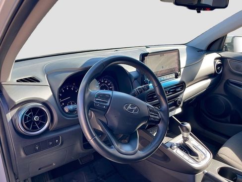 Used 2023 Hyundai Kona SEL w/ Convenience Package image 9