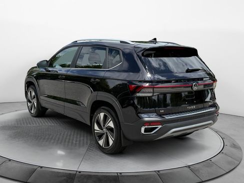 New 2026 Volkswagen Taos SE AWD/4WD image 5