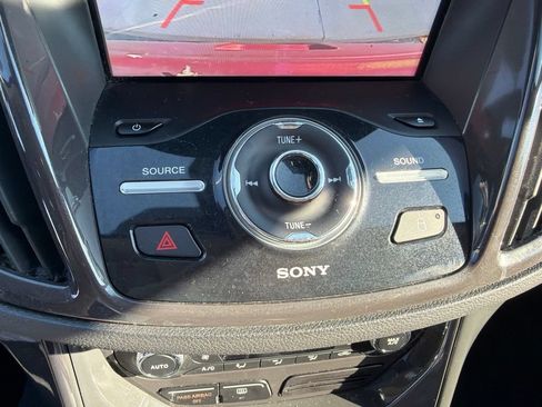 Used 2016 Ford Escape Titanium AWD/4WD image 16