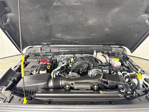 Used 2025 Jeep Wrangler Unlimited Rubicon AWD/4WD image 32