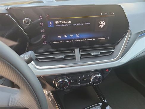 New 2026 Chevrolet Trax LT image 30