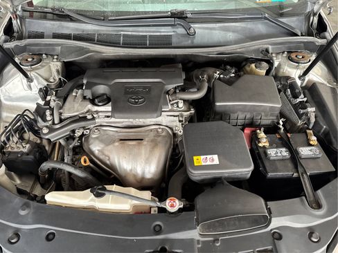 Used 2017 Toyota Camry SE FWD image 22