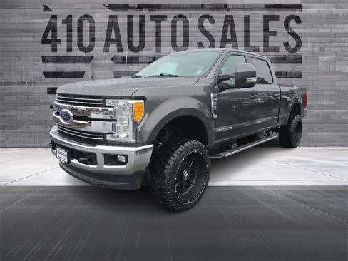 Used 2017 Ford F250 Lariat w/ Lariat Value Package image 6