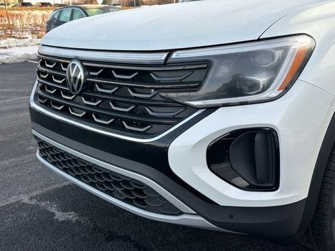 New 2026 Volkswagen Atlas Cross Sport SE AWD/4WD image 8
