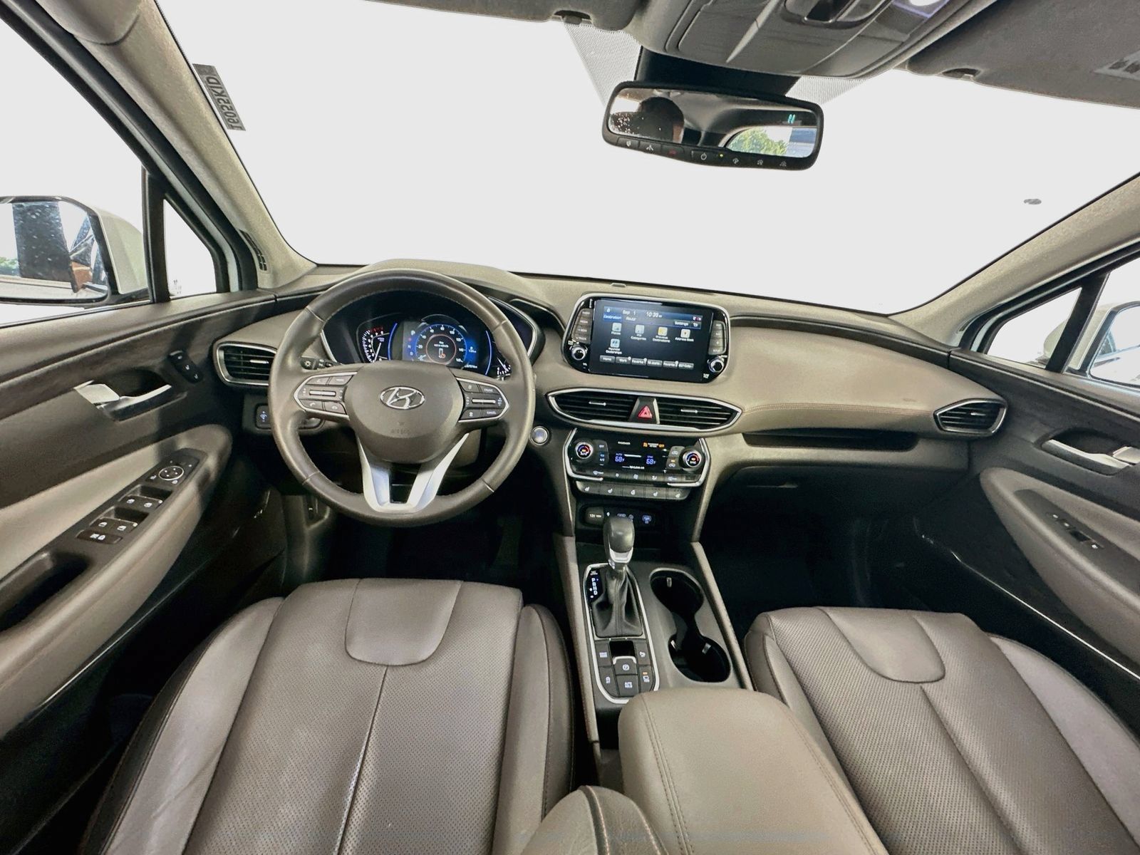 Used 2020 Hyundai Santa Fe Limited w/ Cargo Package FWD image 24