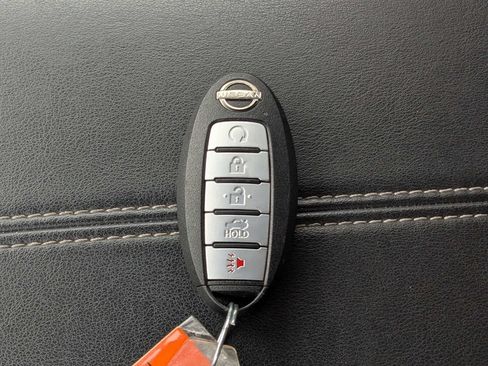 Used 2025 Nissan Altima 2.5 SV FWD image 29