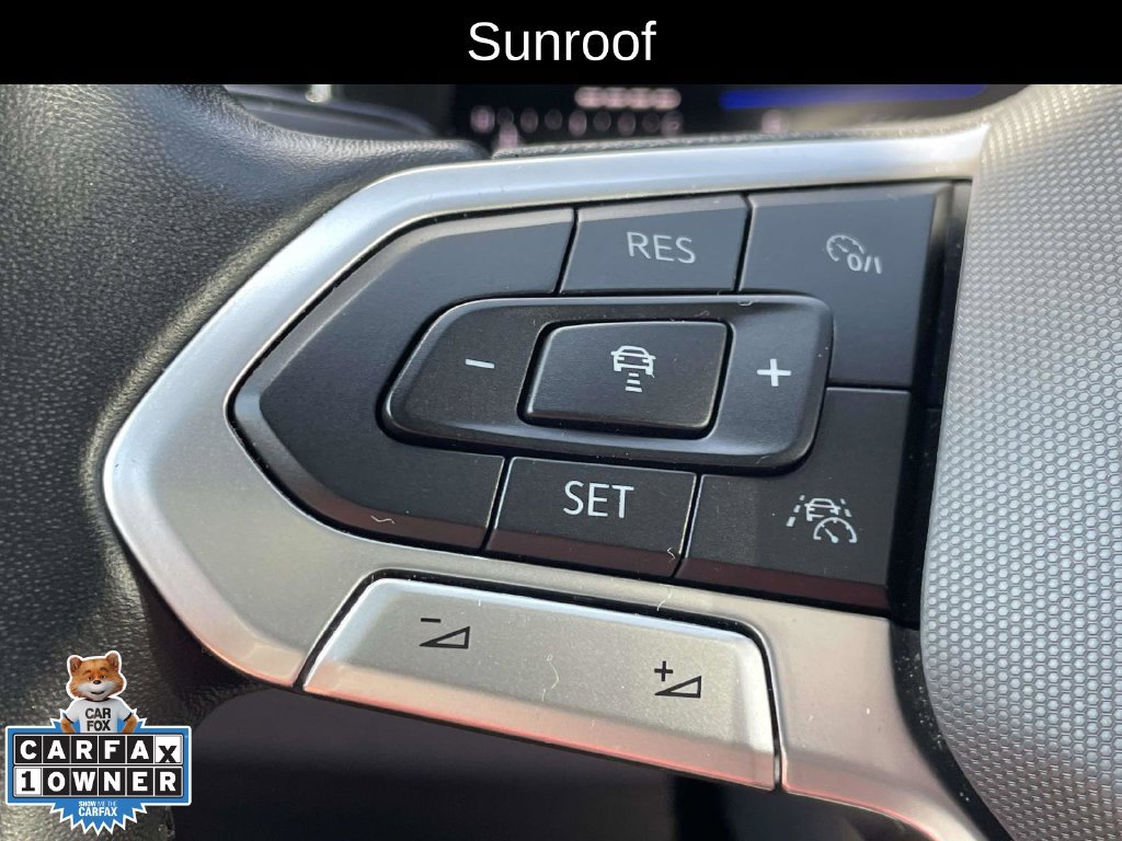 Used 2025 Volkswagen Jetta SE FWD image 24