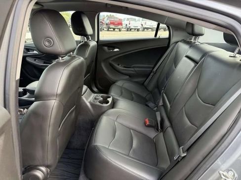 Used 2018 Chevrolet Volt Premier FWD image 10